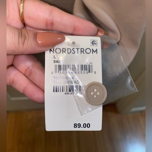 Treasure & Bond Collarless Blazer - Picture 4 of 6